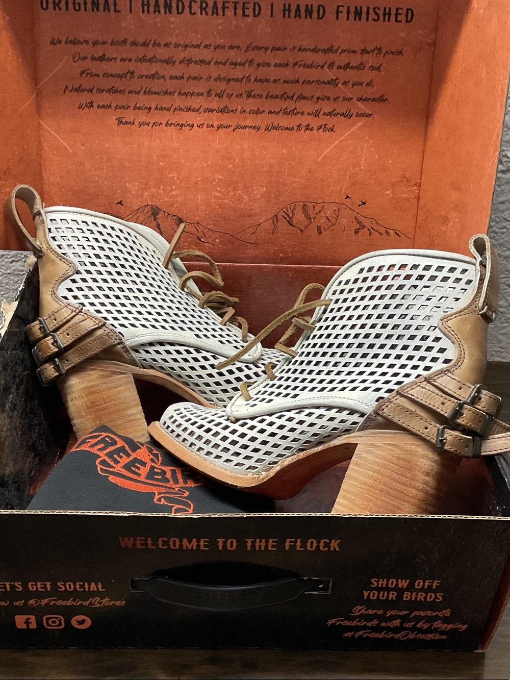 Freebird Steven Benni White Multi Tan Perforated Lace-Up Leather Heel Boots 10
